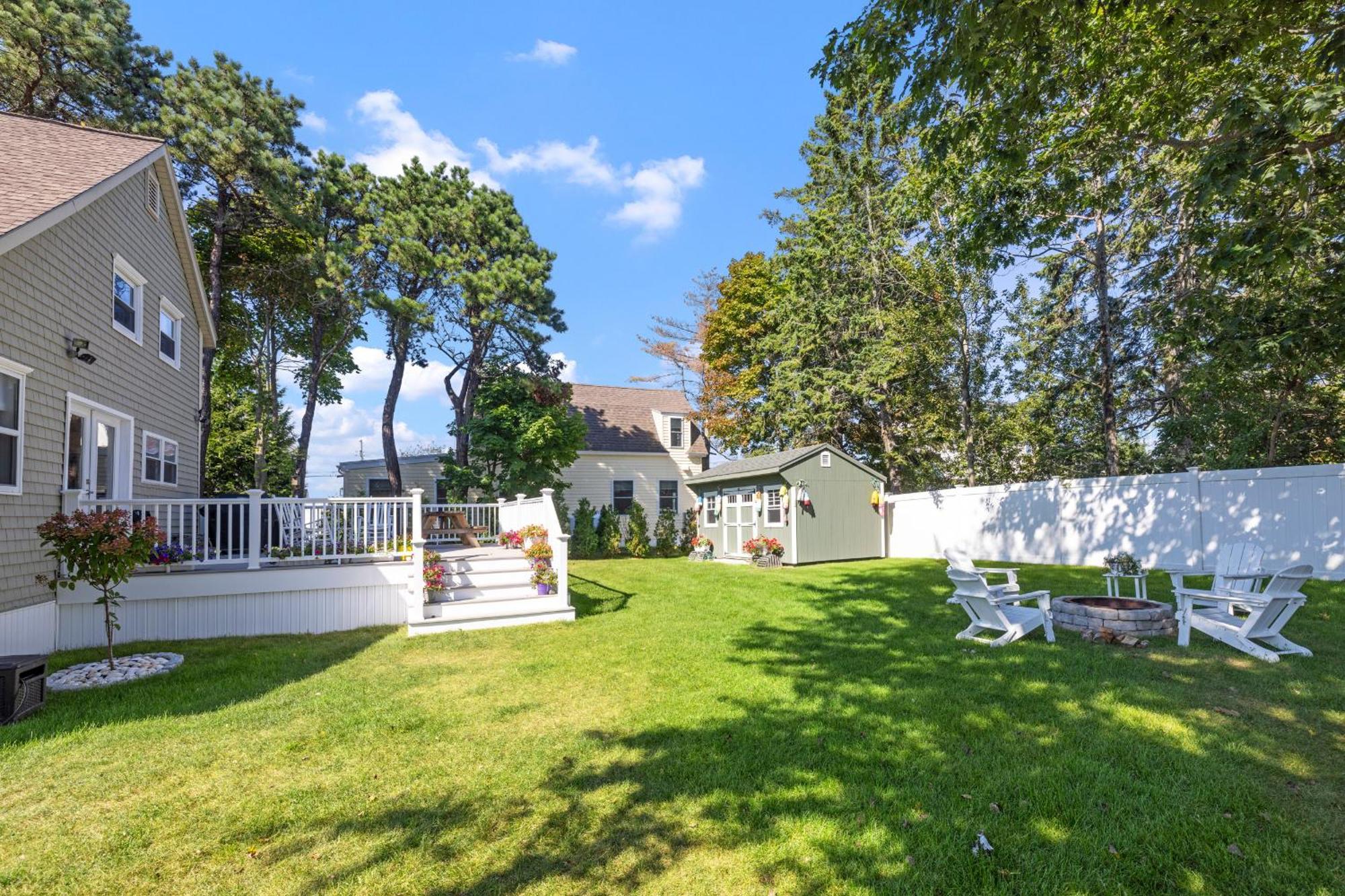 Pine Point Beach House With Deck, Fire Pit & Porch Scarborough Kültér fotó